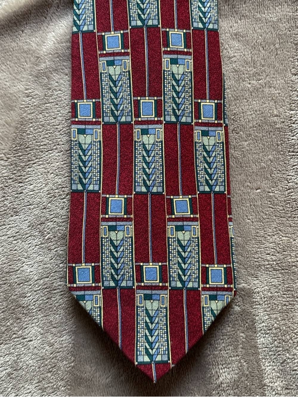 Vtg Frank Lloyd Wright TREE OF LIFE WINDOW necktie